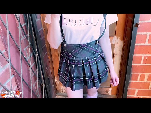 ❤️ Schulmädchen saugt ihren Schwanz tief und fickt statt Unterricht. ❌ Porn video bei de.full-porner-com.ru