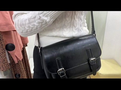 ❤️ Öffentliche Masturbation der jungen Schlampe FeralBerry mit einem Dildo in der Umkleidekabine ❌ Porn video bei de.full-porner-com.ru